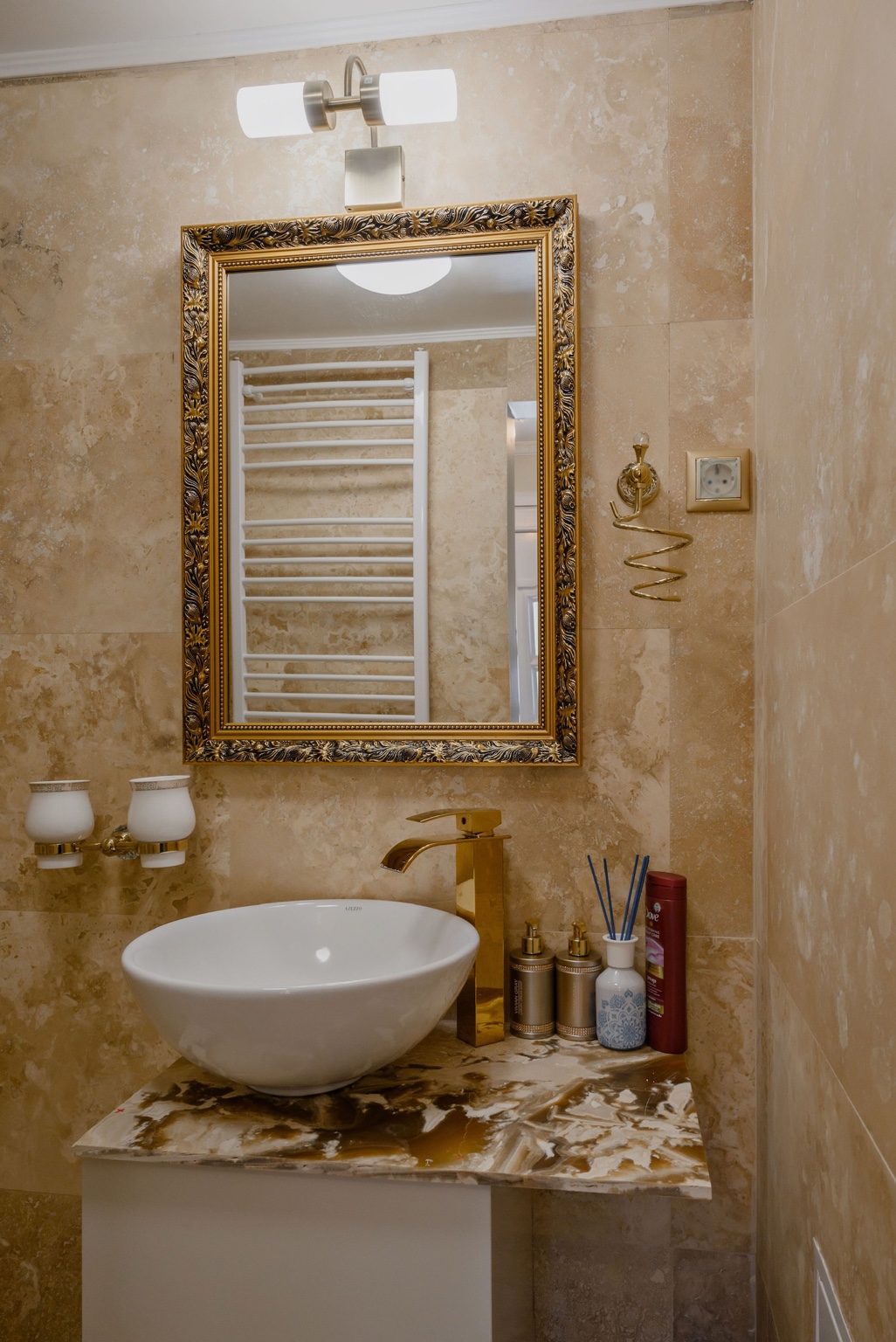 KisHáz bathroom detail